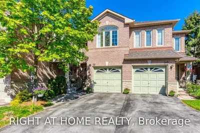 1285 Bristol Road W 19, Mississauga, ON L5V 2H5