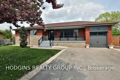 34 Coral Gable Drive, Toronto W05, ON M9M 1N9