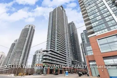 2212 Lake Shore Boulevard W 3702, Toronto W06, On M8v 0c2