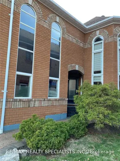 5437 Royal Aberdeen Drive, Mississauga, ON L4Z 3W2
