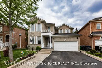 13 Great Plains Street, Brampton, ON L6R 1Z5