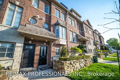 577 Oxford Street, Toronto W06, ON M8Y 1E6