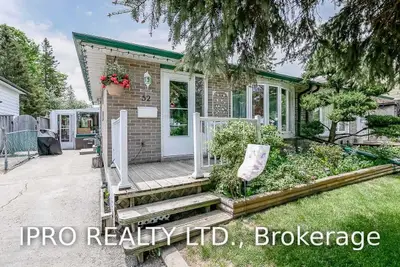 52 Carlton Drive, Orangeville, ON L9W 2X9