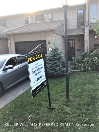 2035 Asta Drive 16, Mississauga, ON L5A 3Y2