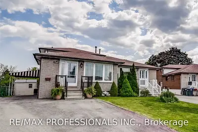 746 Greenore Road, Mississauga, ON L4Y 2V4