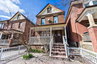 52 Lappin Avenue Main, Toronto W02, ON M6H 1Y4