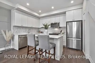 1190 Cawthra Road 611, Mississauga, ON L5E 0B7