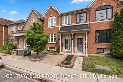 46 VIELLA Street, Toronto W02, ON M6N 5C8