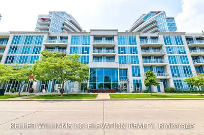 58 Marine Parade Drive 815, Toronto W06, ON M8V 4G1