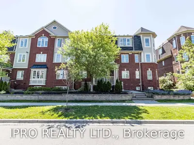 614 Shoreline Drive #2, Mississauga, ON L5B 0A8