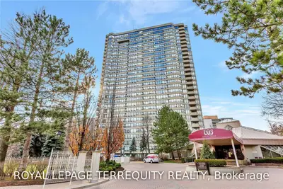 1300 Islington Avenue 1709, Toronto W08, ON M9A 5C4