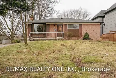 514 Stafford Drive, Oakville, ON L6L 4M5