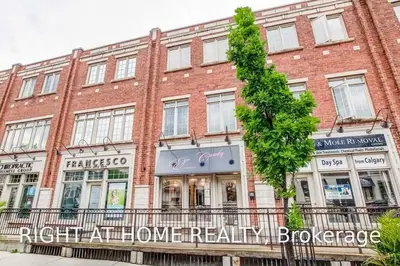 84 Lakeshore Road W, Oakville, ON L6K 1E1