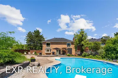 3940 Promontory Crescent W, Mississauga, ON L5L 3N6