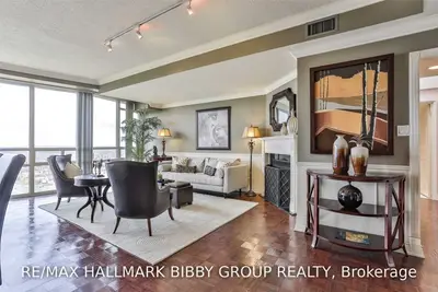 50 Eglinton Avenue W Ph10, Mississauga, ON L5R 3P5