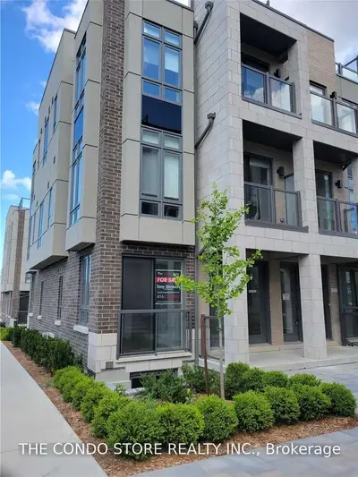 715 Lawrence Street 23, Toronto W04, ON M6A 1B4