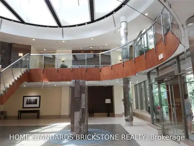 3880 Duke Of York Boulevard 2009, Mississauga, On L5b 4m7