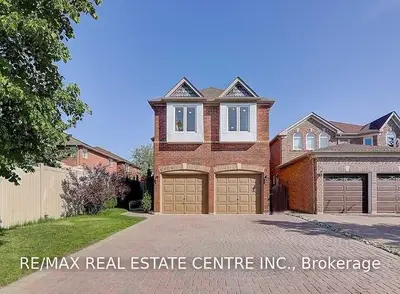 6979 Summer Heights Drive, Mississauga, ON L5N 7E9