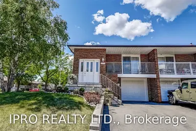 4030 Dunmow Crescent, Mississauga, ON L4Z 1C9