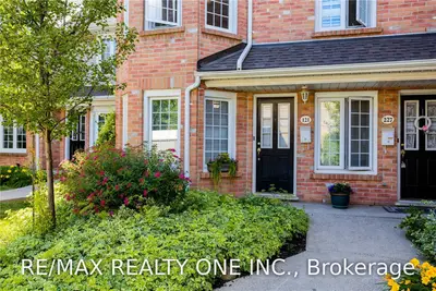 2110 Cleaver Avenue 121, Burlington, ON L7M 3Z4