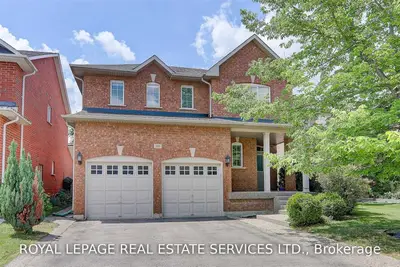 2192 Stratus Drive, Oakville, ON L6M 4W5