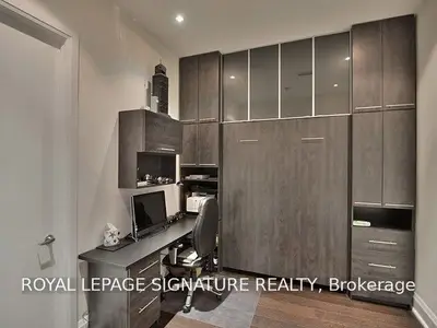 2470 Prince Michael Drive Ph4, Oakville, ON L6H 0G9