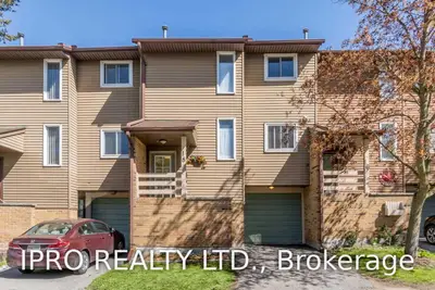 18 Lynden Circle, Halton Hills, ON L7G 4Y8