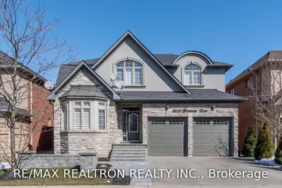 2409 GLADACRES Lane, Oakville, ON L6M 0G4