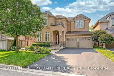 3294 Raspberry Bush Trail, Oakville, ON L6L 6V6