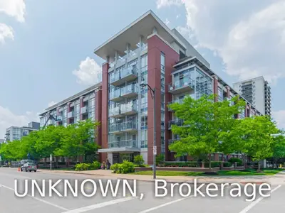 80 Port Street E 305, Mississauga, ON L5G 1M5