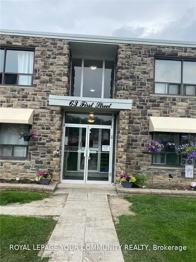 63 First Street N B2 3, Orangeville, ON L9W 2E6