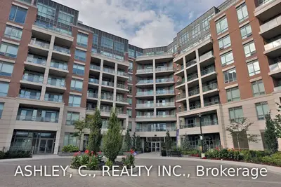 2480 Prince Michael Drive 704, Oakville, ON L6H 0H1