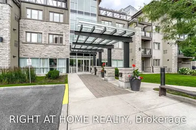 570 Lolita Gardens 205, Mississauga, ON L5A 0A1