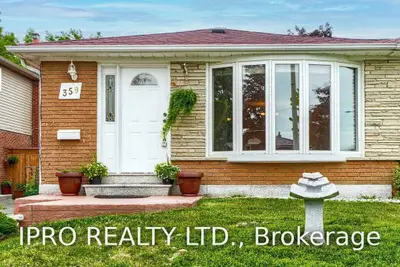 359 Thrace Avenue, Mississauga, ON L5B 2B2