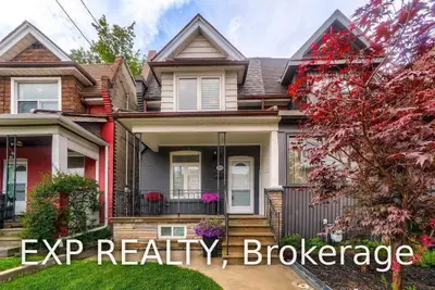 2390 St Clair Avenue W, Toronto W02, ON M6N 1L1