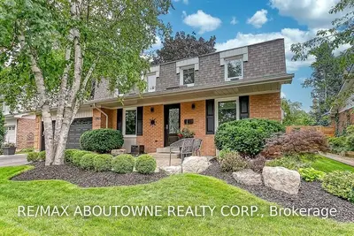 2263 Constance Drive, Oakville, ON L6J 5L8