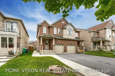4199 Goldenrod Crescent, Mississauga, ON L5V 3C2
