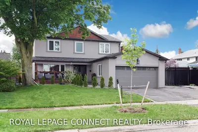 1916 Pagehurst Court, Mississauga, ON L4X 1Y7