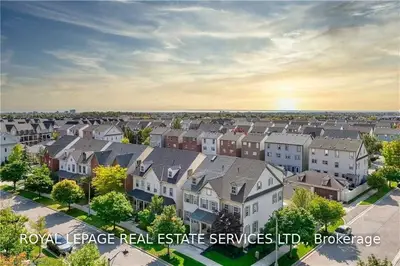 2379 Central Park Drive 1105, Oakville, ON L6H 0E3