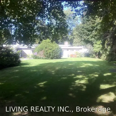 17 Friars Lane, Toronto W08, ON M9A 1T6