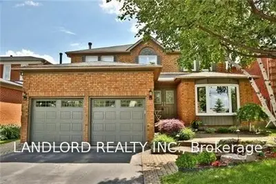 2112 LUMBERMAN Lane, Oakville, ON L6M 2Y9