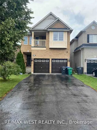 5819 Omeara Street Lower, Mississauga, ON L5V 2X3