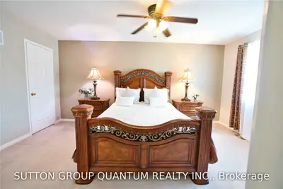 2062 Buckhorn Avenue, Oakville, ON