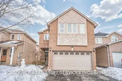 5335 Flatford Road, Mississauga, ON L5V 1P3