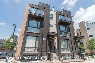 34 Fieldway Road 133, Toronto W08, ON M8Z 3L2