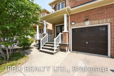 5215 Tresca Trail, Mississauga, ON L5M 0C7