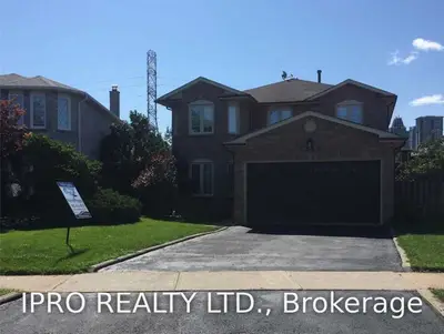 4438 Hearthside Drive, Mississauga, ON L5R 1R5