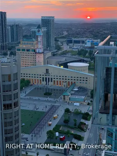 225 Webb Drive 3609, Mississauga, On L5b 4p2