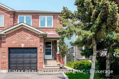 2782 Westbury Court, Mississauga, ON L5M 6B4
