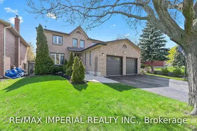 1539 Prince John Circle, Oakville, ON L6J 6T4
